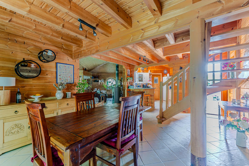 Maison - 150 m² - 5 pièces