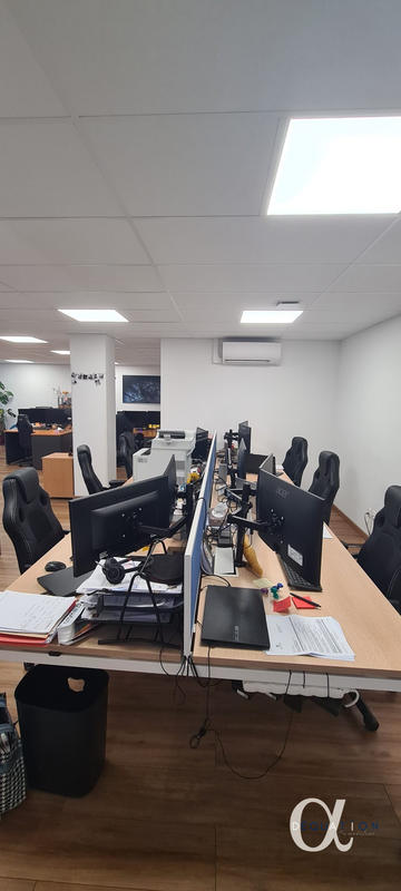 Bureau - 135 m² - 3 pièces