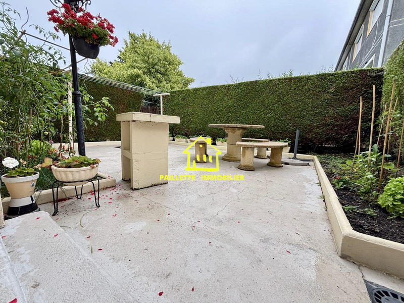 Maison - 96 m² - 4 pièces