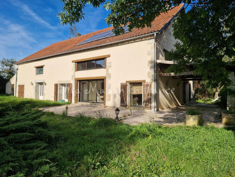 Propriété - 417 m² - 11 pièces