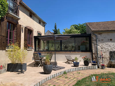 Maison - 301 m² - 8 pièces