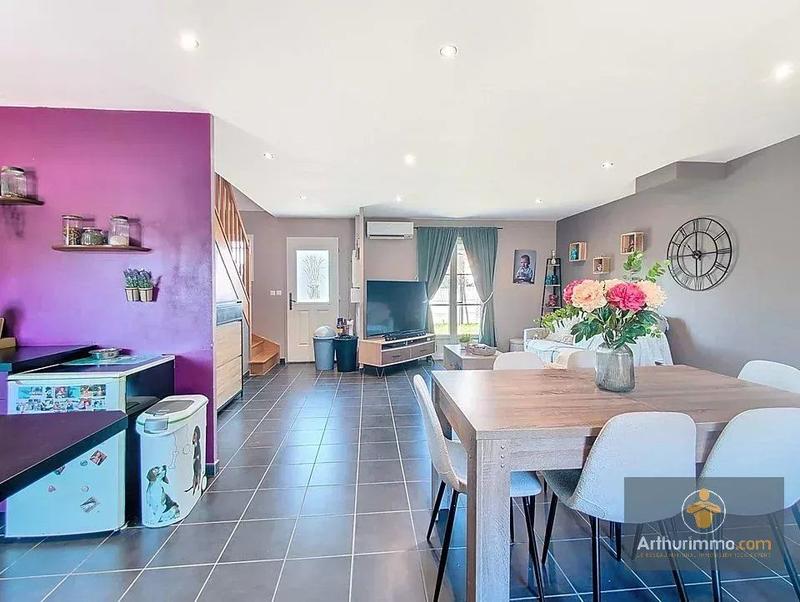 Maison - 93 m² - 4 pièces