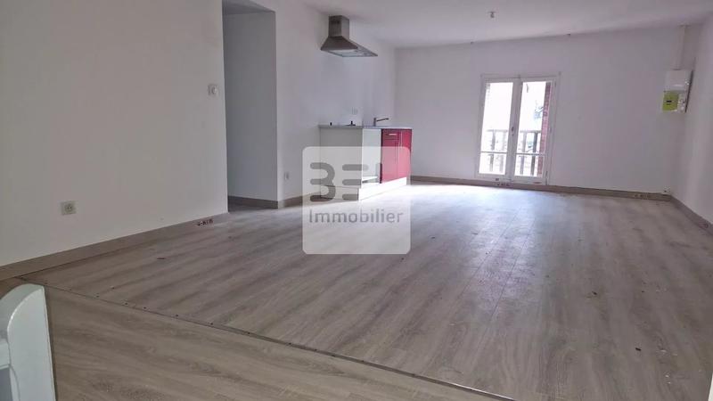 Immeuble - 140 m² - 7 pièces