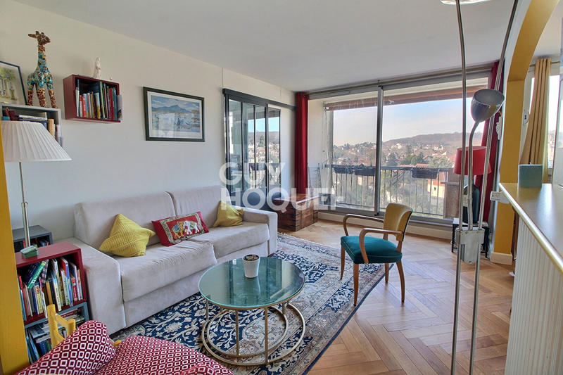 Appartement - 85 m² - 5 pièces