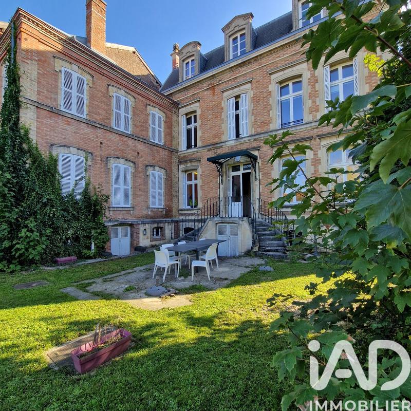 Maison - 440 m² - 14 pièces