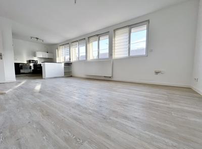 Appartement - 86 m² - 4 pièces