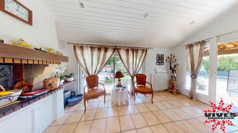 Maison - 220 m² - 5 pièces