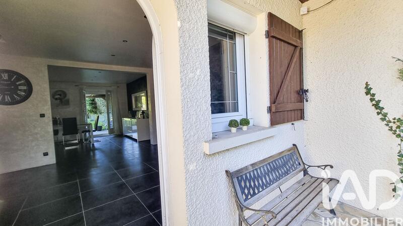 Maison - 77 m² - 5 pièces