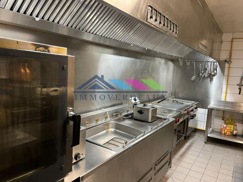 Fonds de commerce - Magasins - 257 m²