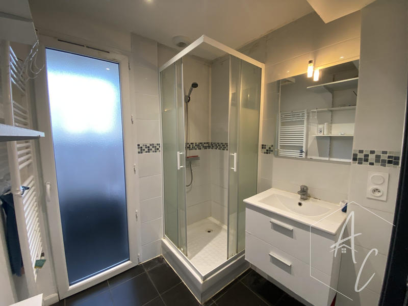 Appartement - 65 m² - 4 pièces