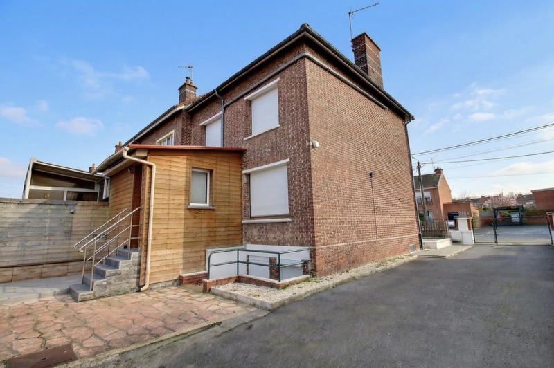 Maison - 120 m² - 6 pièces