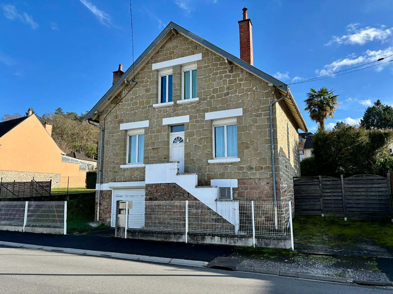 Maison - 97 m² - 5 pièces