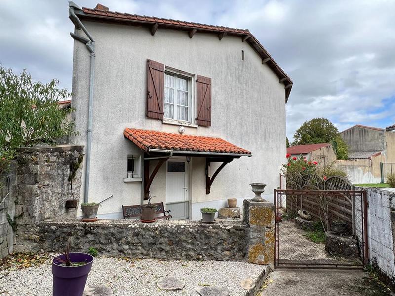 Maison en pierre - 84 m² - 4 pièces