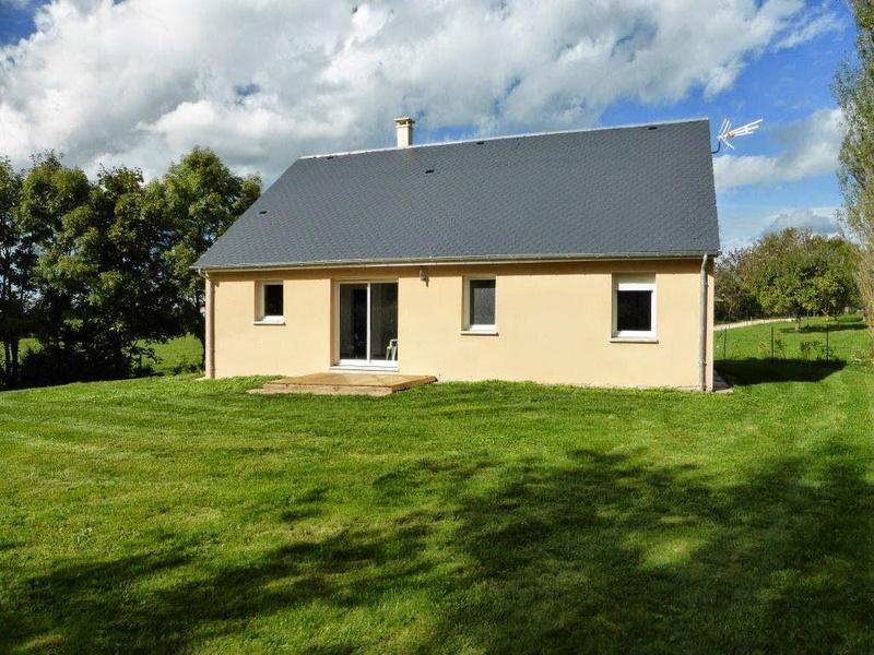 Maison de village - 1 020 m² - 3 pièces