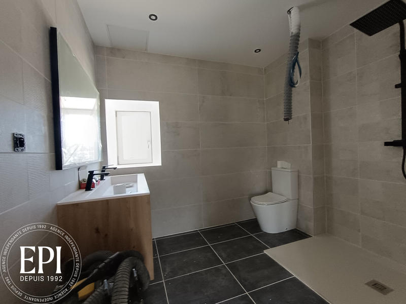 Propriété - 450 m² - 10 pièces