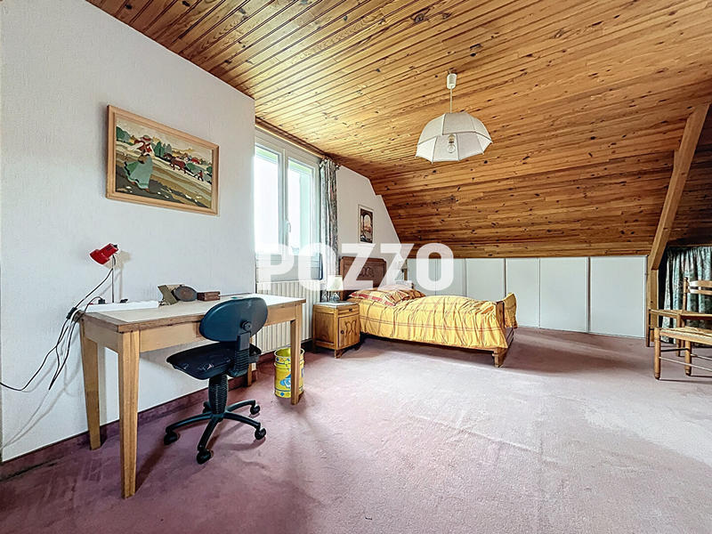 Maison - 159 m² - 7 pièces