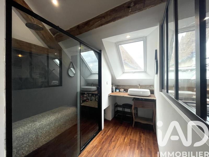 Maison - 174 m² - 8 pièces