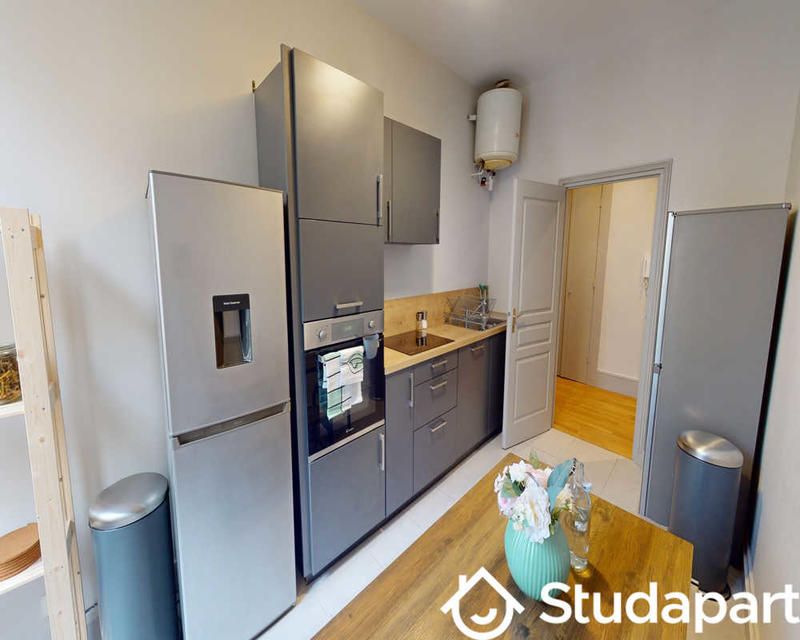 Chambre - 75 m² - 1 pièce