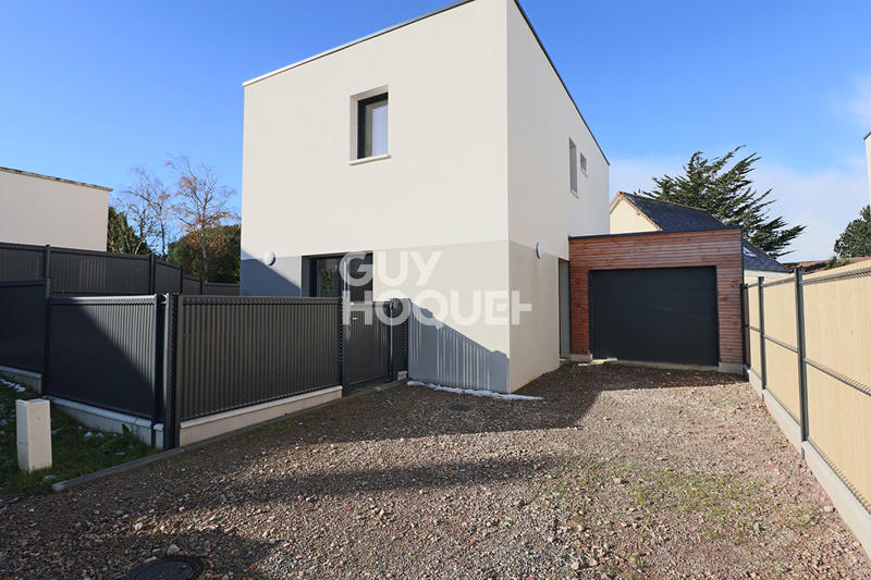 Maison - 102 m² - 5 pièces