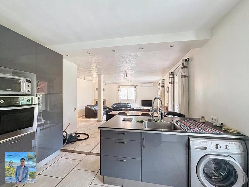 Maison - 135 m² - 5 pièces