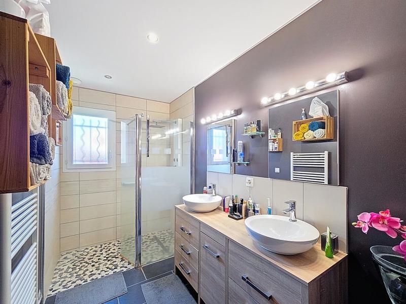 Maison - 81 m² - 5 pièces