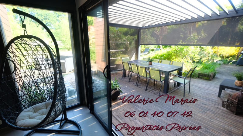 Maison - 230 m² - 6 pièces