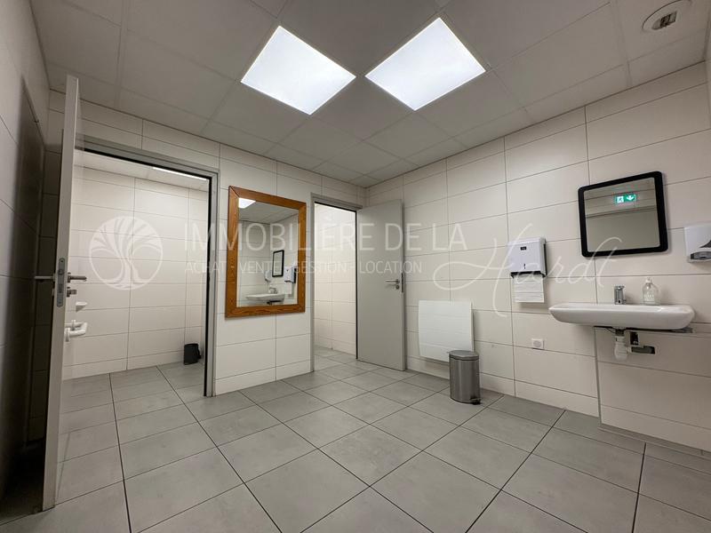 Local commercial - 473 m²