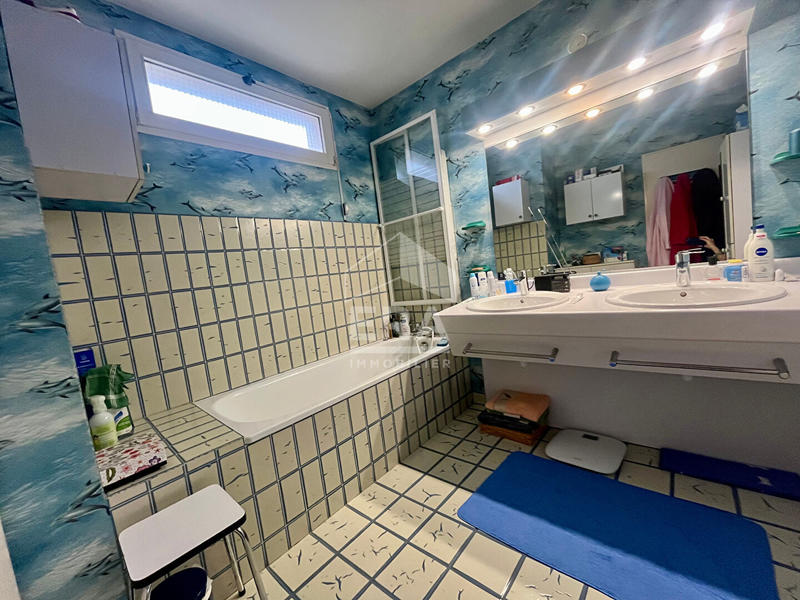 Maison - 131 m² - 6 pièces