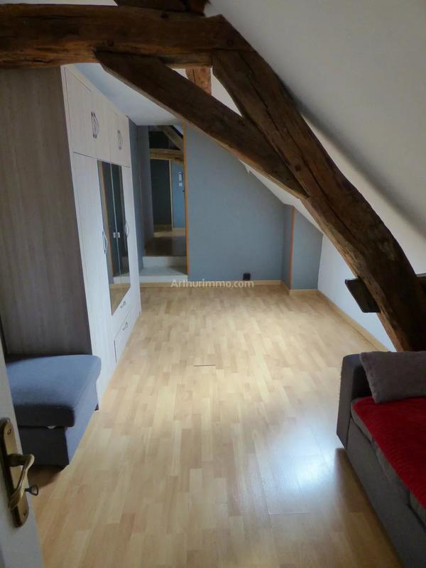 Maison - 105 m² - 8 pièces