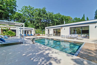 Demeure - 241 m² - 7 pièces