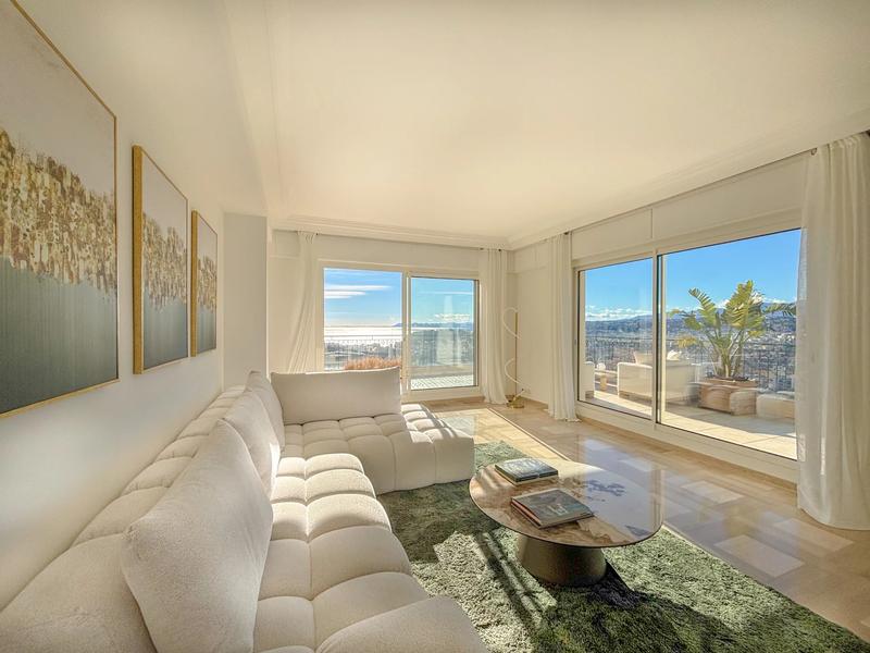 Appartement - 167 m² - 5 pièces