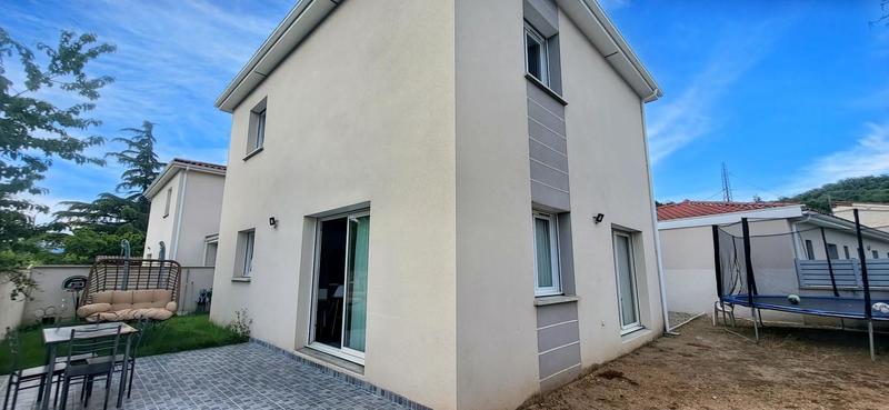 Villa - 100 m² - 4 pièces