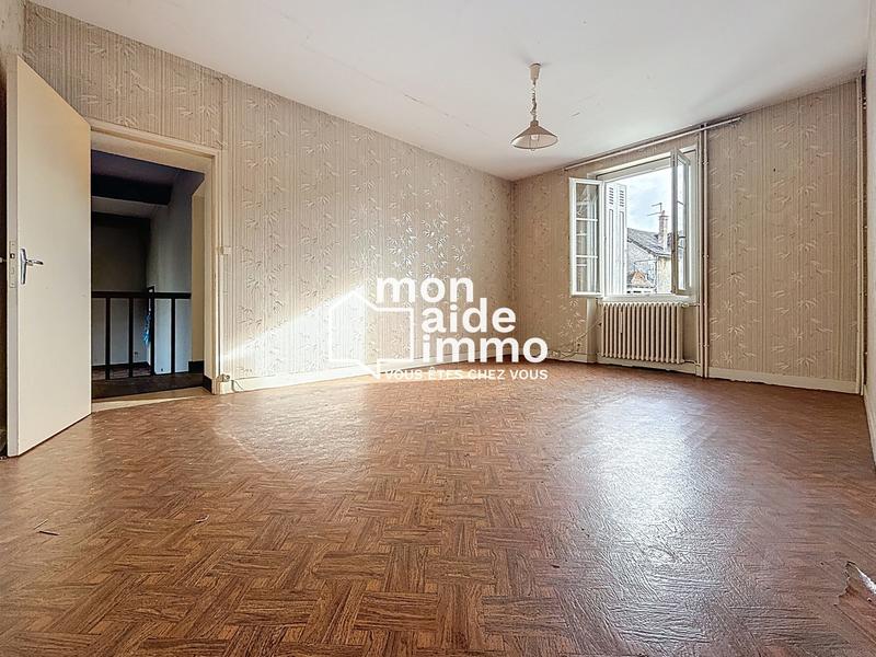 Maison - 240 m² - 9 pièces