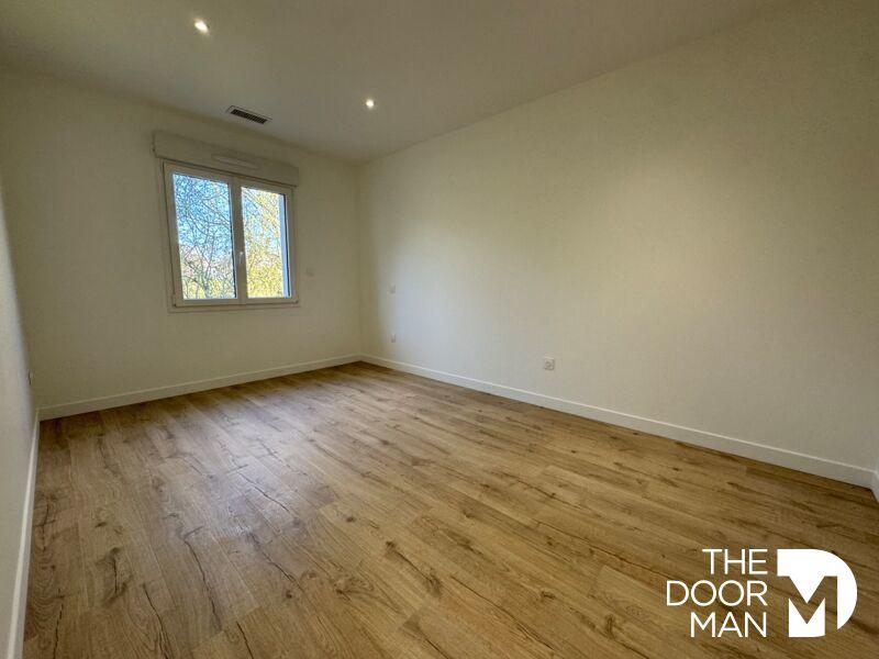 Maison - 98 m² - 5 pièces