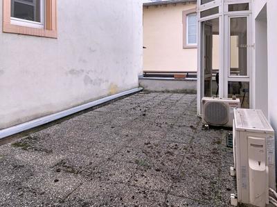 Local d'activité / Entrepôt - 72 m² - 3 pièces