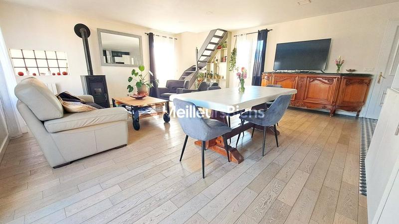 Maison - 106 m² - 6 pièces