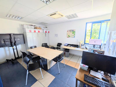 Bureau - 177 m²