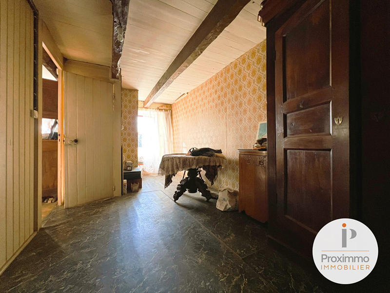 Maison - 340 m² - 13 pièces