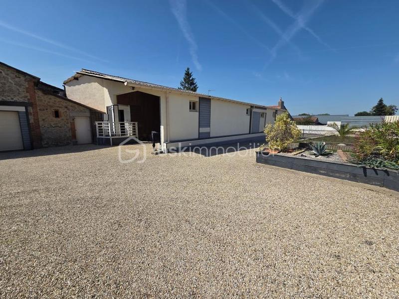 Maison de village - 254 m² - 10 pièces