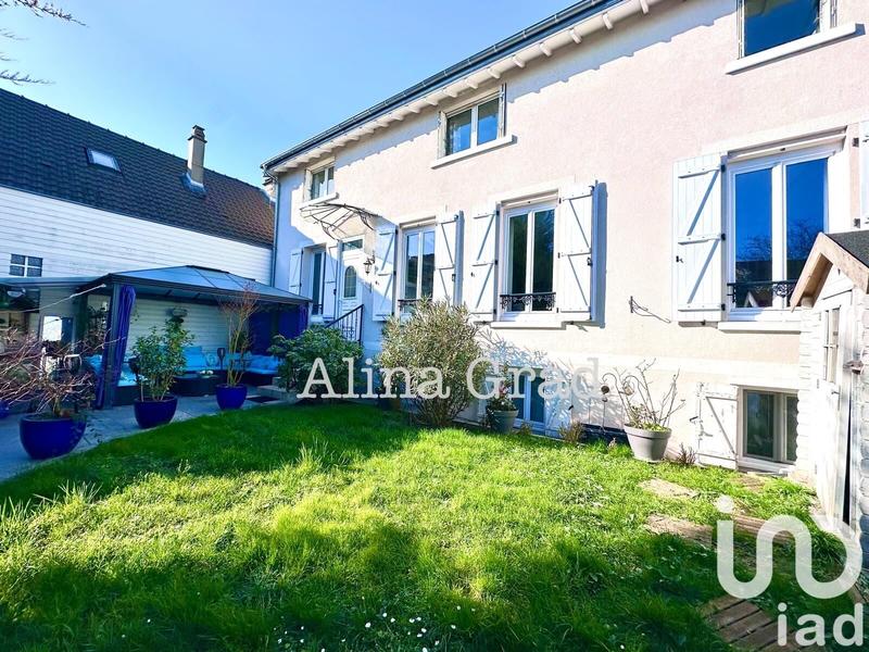 Maison - 122 m² - 7 pièces