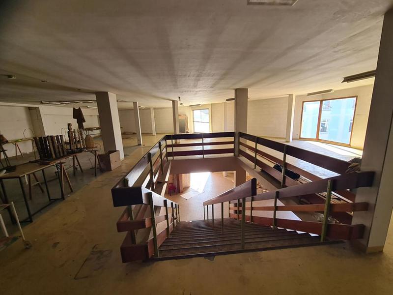 Immeuble - 1 200 m² - 1 pièce