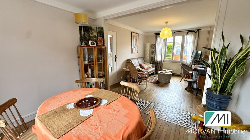 Maison - 127 m² - 7 pièces