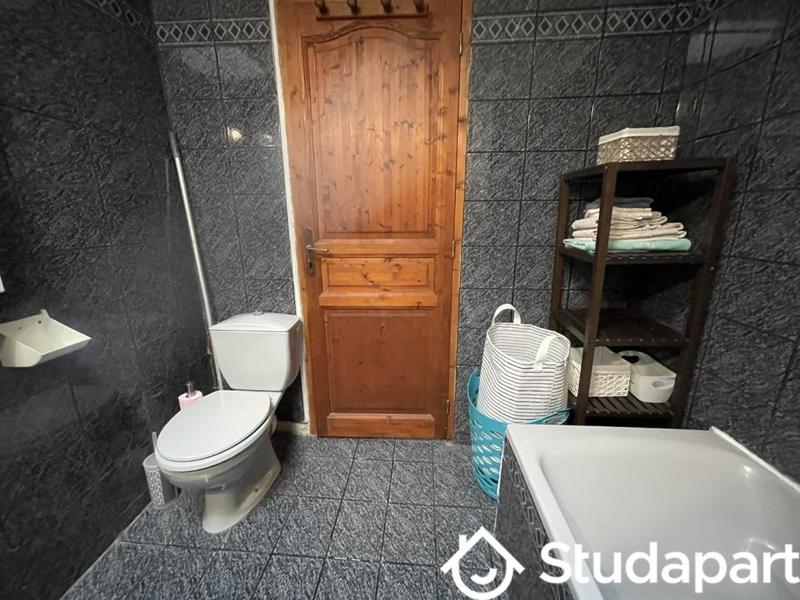 Chambre - 9 m² - 1 pièce