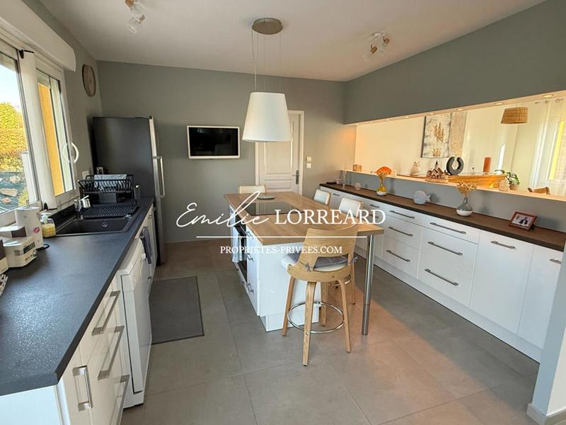 Maison - 144 m² - 6 pièces