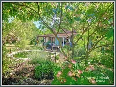 Maison - 206 m² - 7 pièces