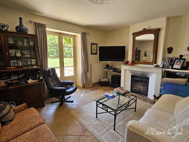 Maison - 251 m² - 9 pièces