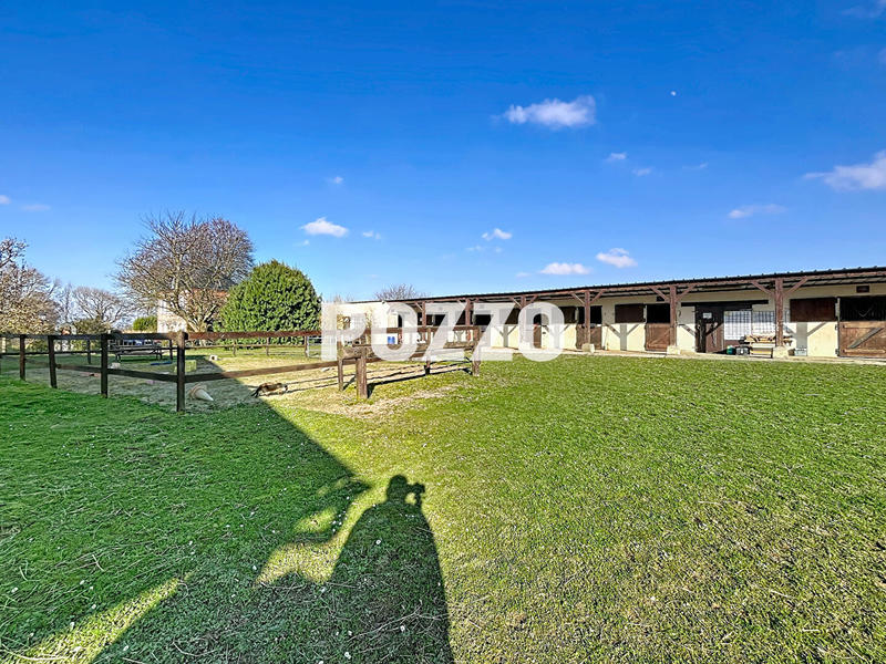 Maison de domaine équestre - 1 500 m² - 2 pièces
