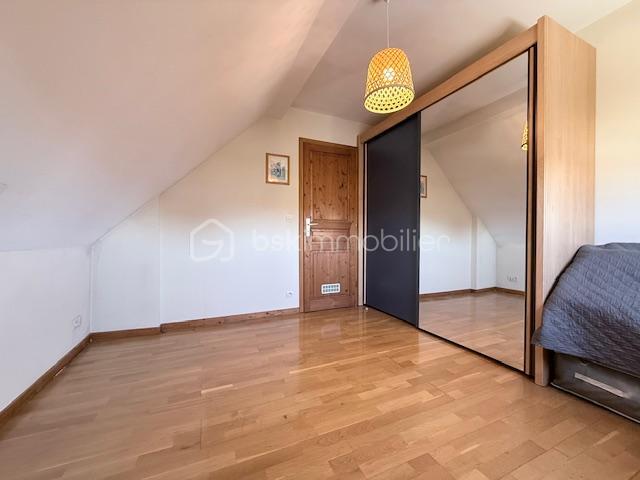 Maison traditionnelle - 105 m² - 4 pièces