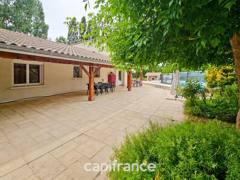 Maison - 162 m² - 8 pièces