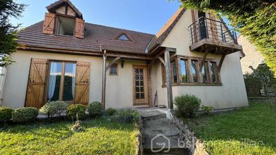 Maison traditionnelle - 150 m² - 6 pièces